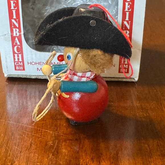 Steinbach German Wooden Christmas Ornament Cowboy with Rope Includes Box - Picture 4 of 5